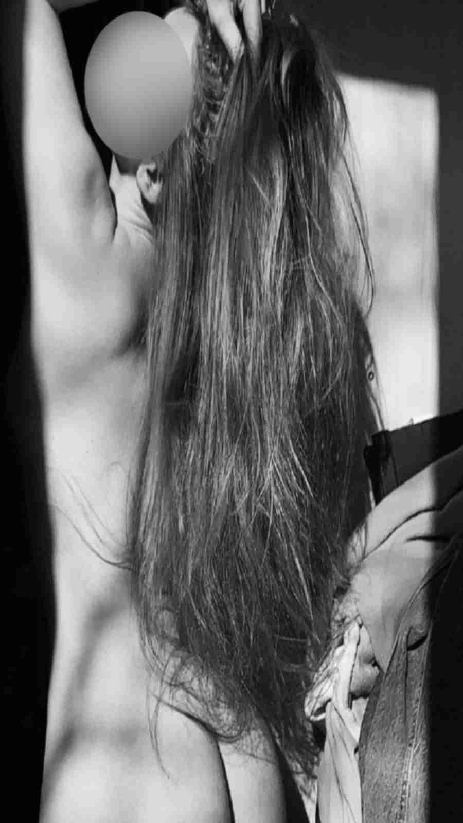 If you are looking for the perfect companion tonight give us a call on 07729780847 to book Maxine for the best night of your life.